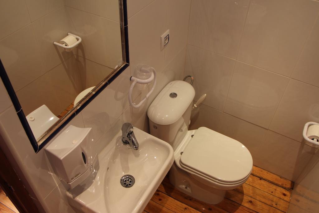Habitación Doble con baño privado - 2 camas